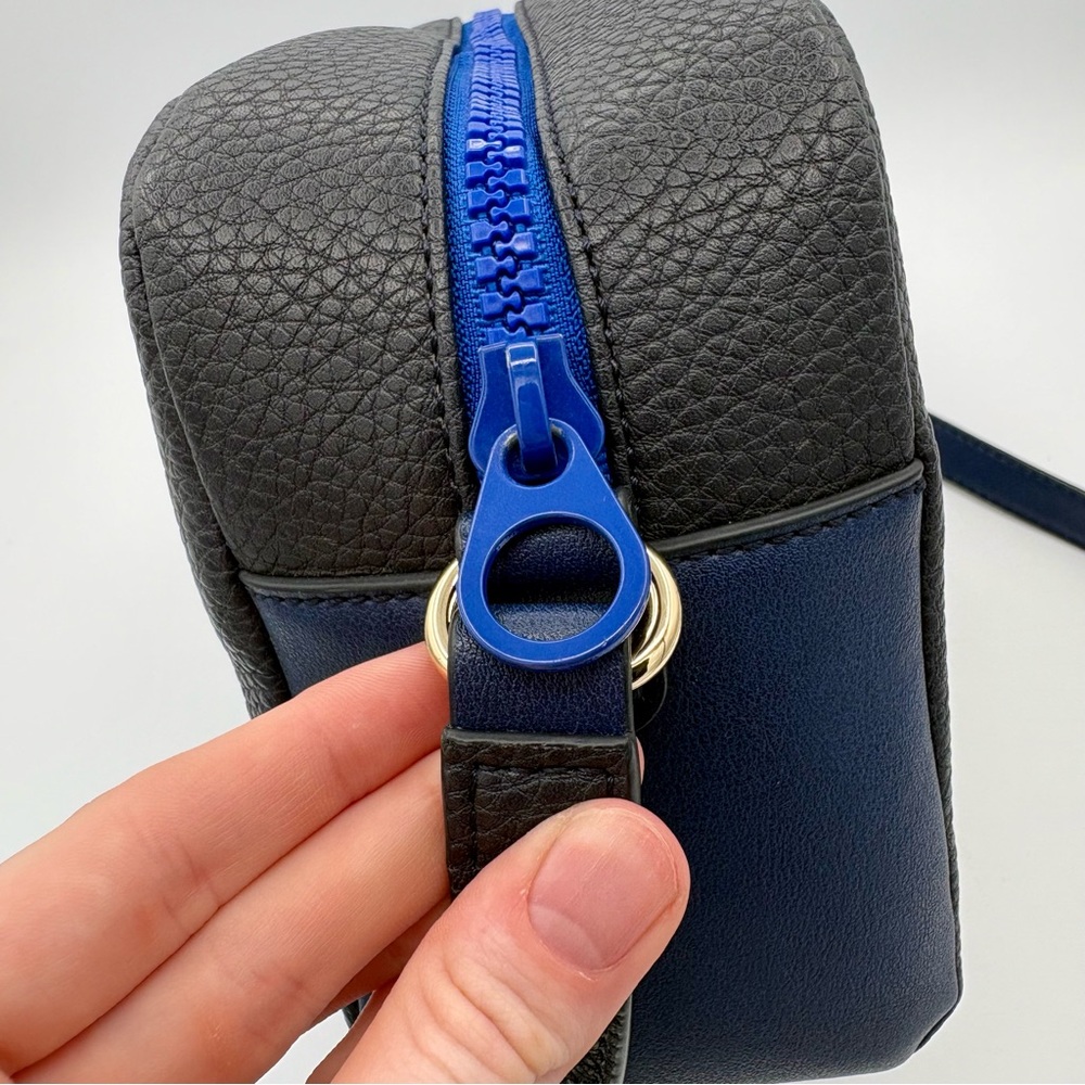 TOUS Bear Crossbody Bag Purse Camera Bag Black Blue Designer Pebbled Travel Trip - Picture 9 of 13